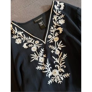 Women’s Navy Tunic Top, NWT 💙
